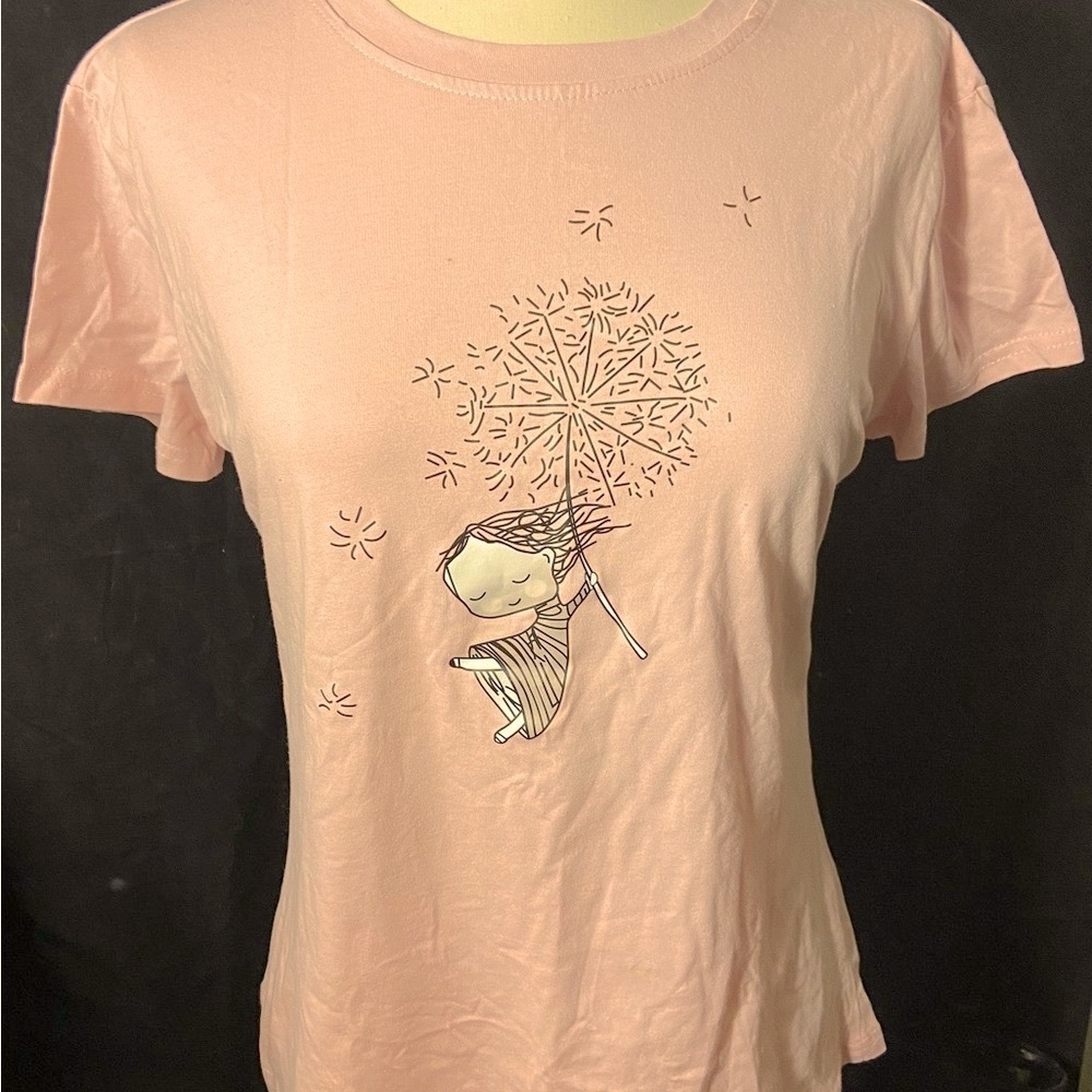 🔥NWOT Miss Dandelion T- Shirt